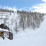 Cervinia In Out - On The Slopes アパート *